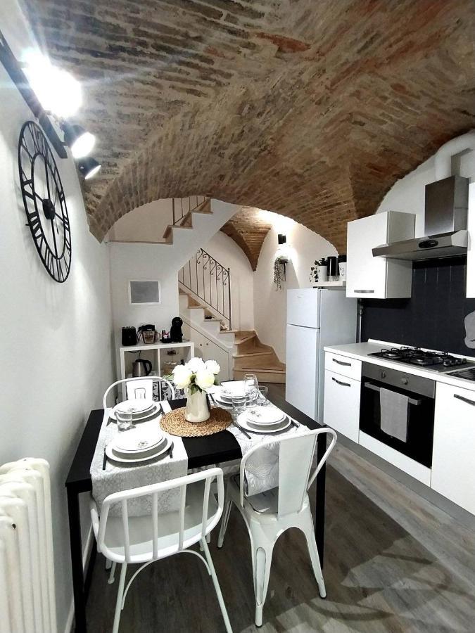 Casa In Centro Storico Vista Gran Sasso Apartment Атри Екстериор снимка